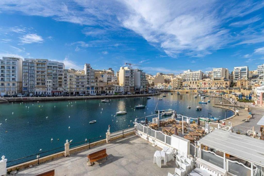 Apartment St Julians Seafront
