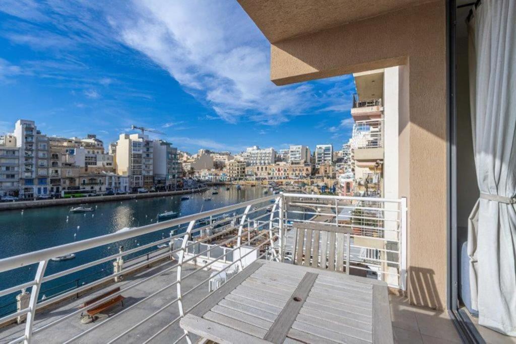 Апартаменты St Julians Seafront Сент Джулианс